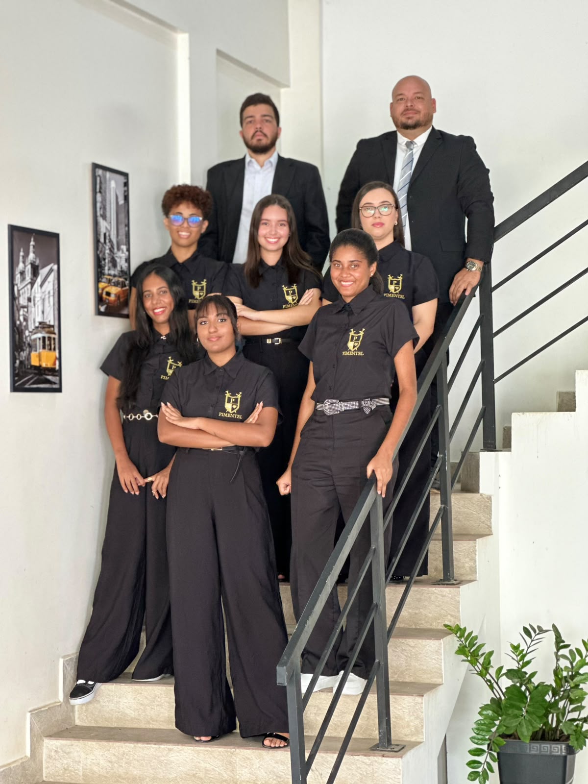 Equipe da Pimentel Advocacia com identidade visual própria